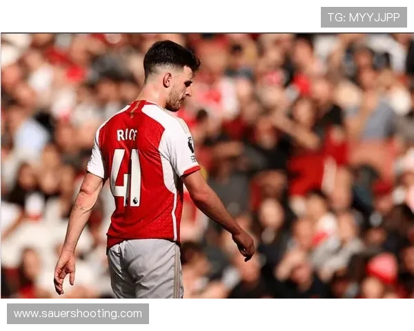 赖斯在中场的出色表现助力球队取得关键胜利，状态持续提升引关注