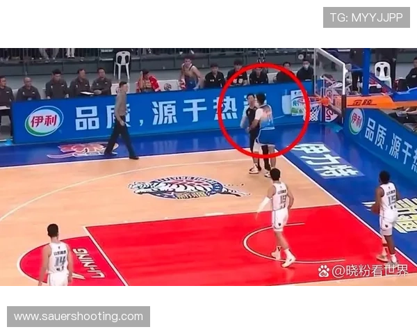 篮球比赛中的“球员犯规离场规则”是如何判定的？